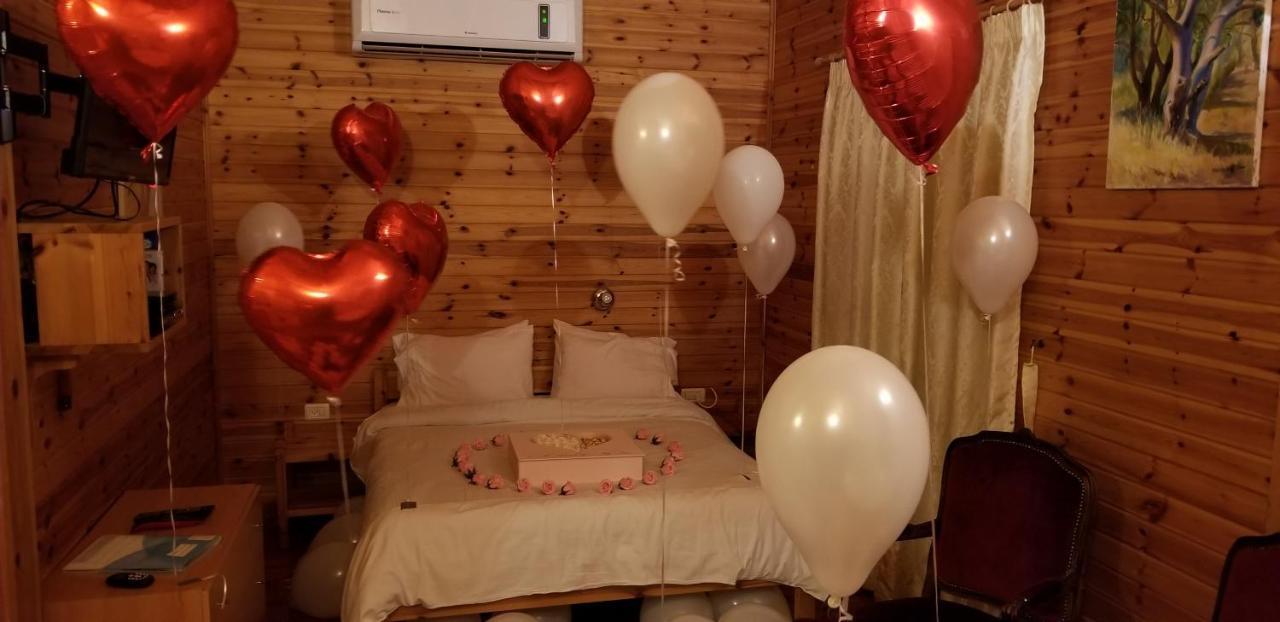 Atmosphere Lodge *